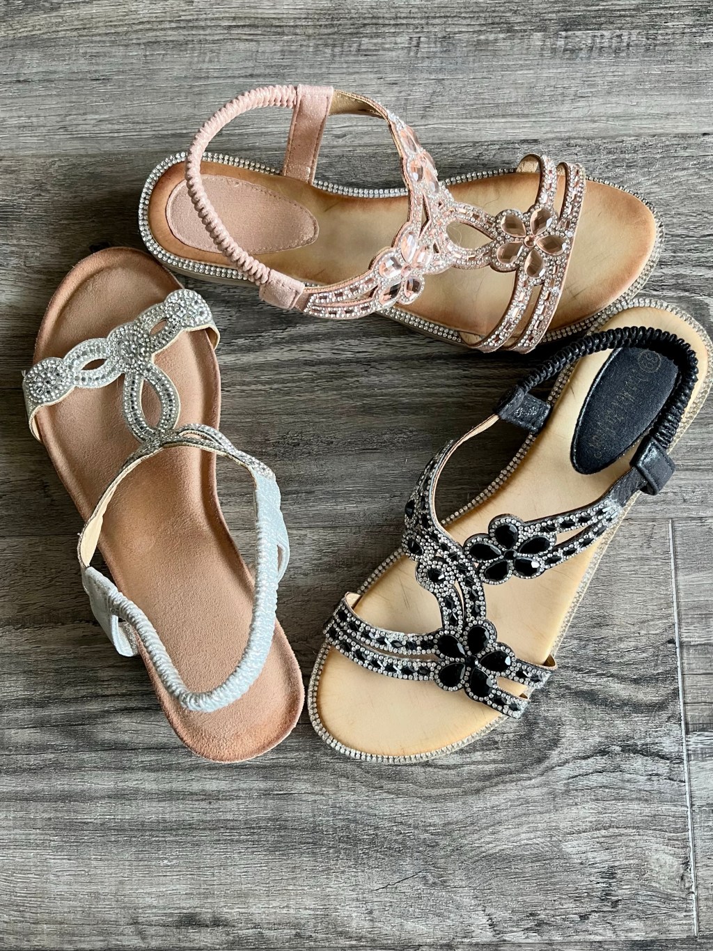 Put on your cruisin’ shoes, people, and let’s talk shipboard&nbsp;fashion…